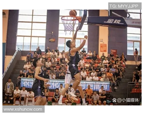 成都篮球队精彩配合展现团队实力大满贯点评分析比赛亮点与不足