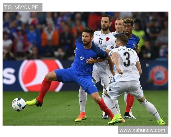 赛后分析：重庆足球队与北京足球队在战术灵活性上的较量与启示